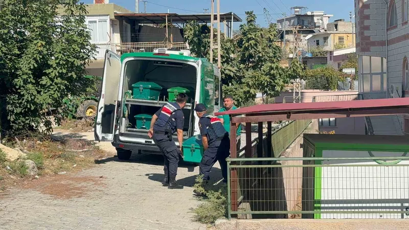 Mersin’deki dehşette vatandaş tepki gösterdi, cenazeler ayrı araçlarla gönderildi
