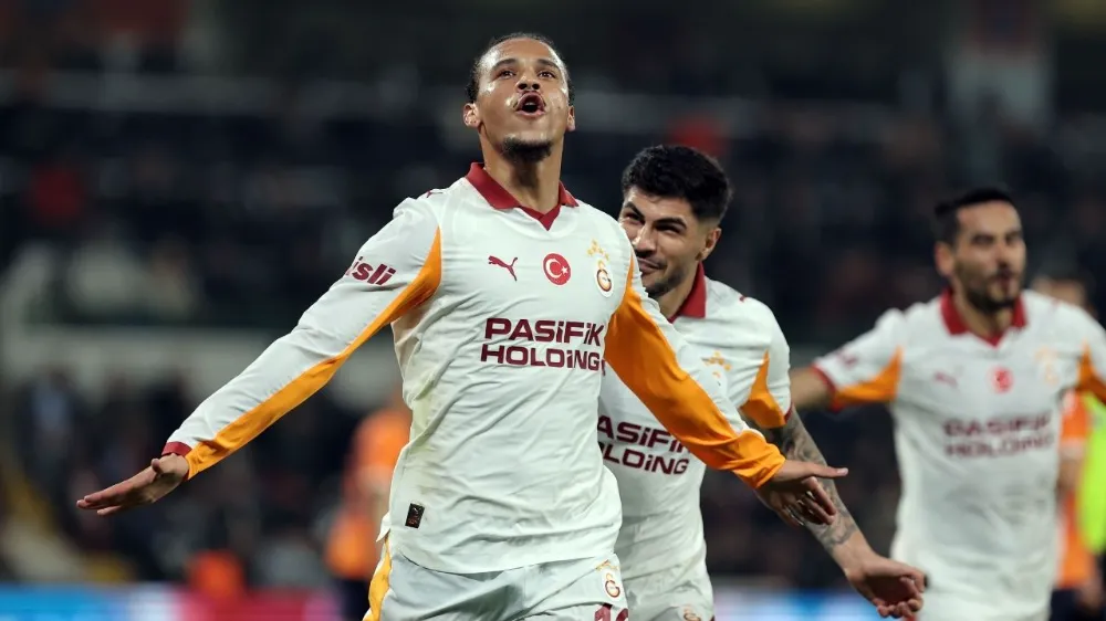 Sane yıldızlaştı, Galatasaray deplasmanda Başakşehir
