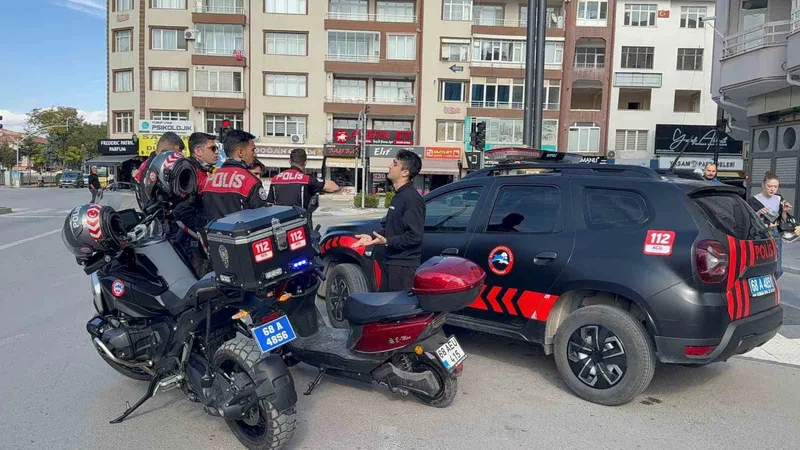 Ehliyetsiz arkadaşına motosikleti verdi, 