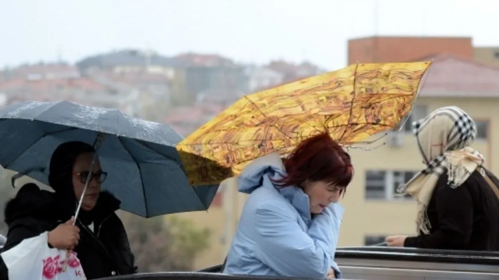 İstanbul’da fırtına ve sağanak alarmı: AKOM’dan uyarı geldi