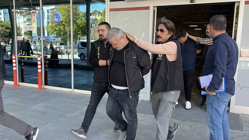 Galericiyi öldüren baba oğul adliyeye sevk edildi
