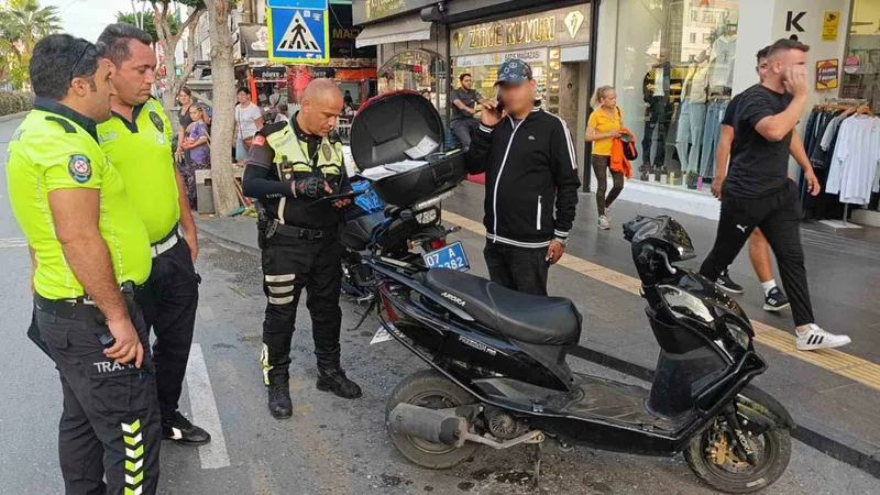 Yayaya yol veren otomobile arkadan çaptı: 41 bin 163 TL ceza yedi
