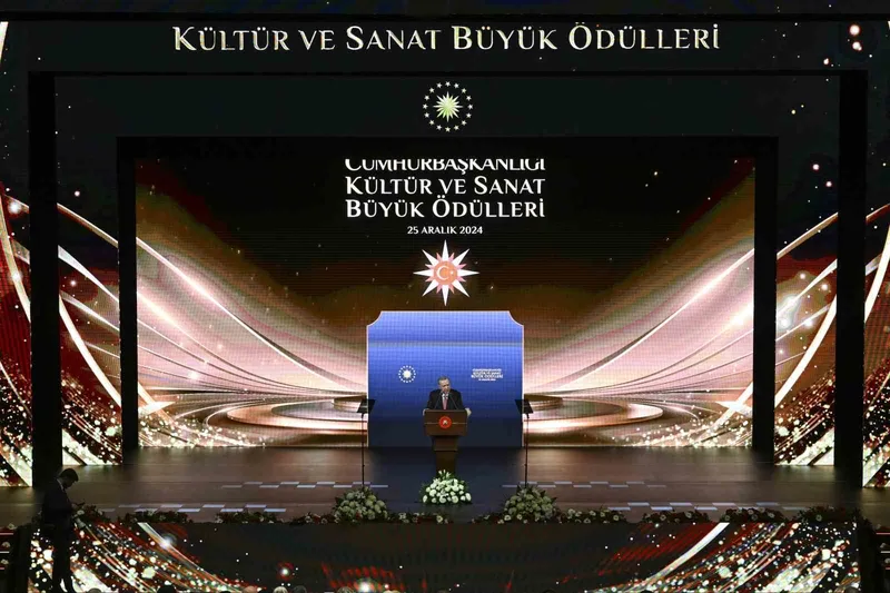 Cumhurbaşkanlığı Kültür ve Sanat Büyük Ödülleri sahiplerini buluyor
