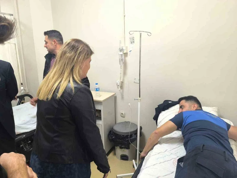 Siirt’te zabıta memuru bıçaklandı
