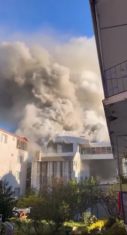 Yalova’da korkutan otel yangını
