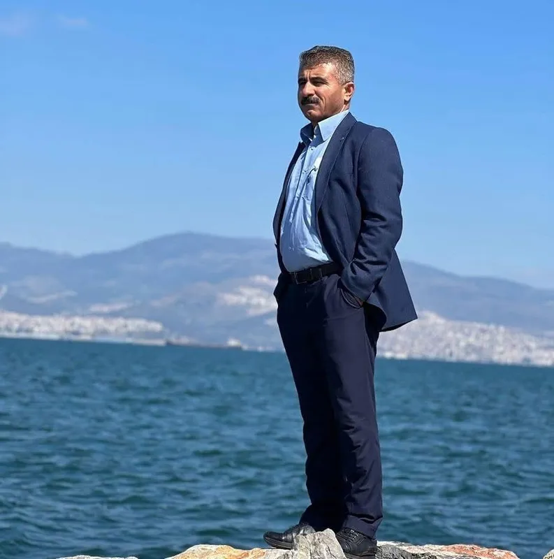 Halı sahada kalp krizi  geçiren adam hayatını kaybetti
