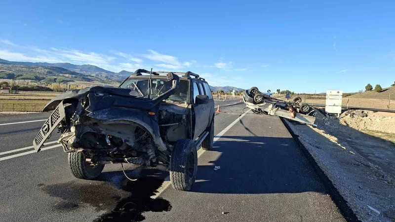 Hisarcık’ta trafik kazası: 4 yaralı
