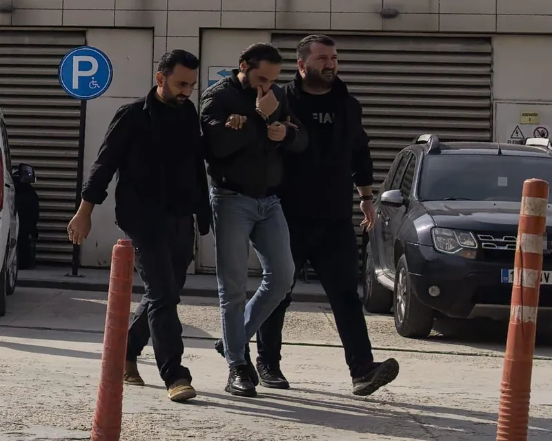 21 yıl hapis cezasıyla aranan şüpheli saklandığı barakada yakalandı
