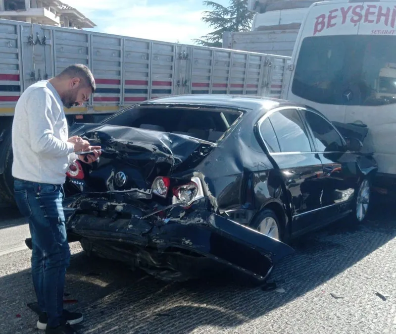 Kulu’da zincirleme trafik kazası: 2 yaralı
