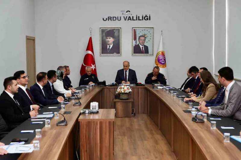 Vali Erol: 