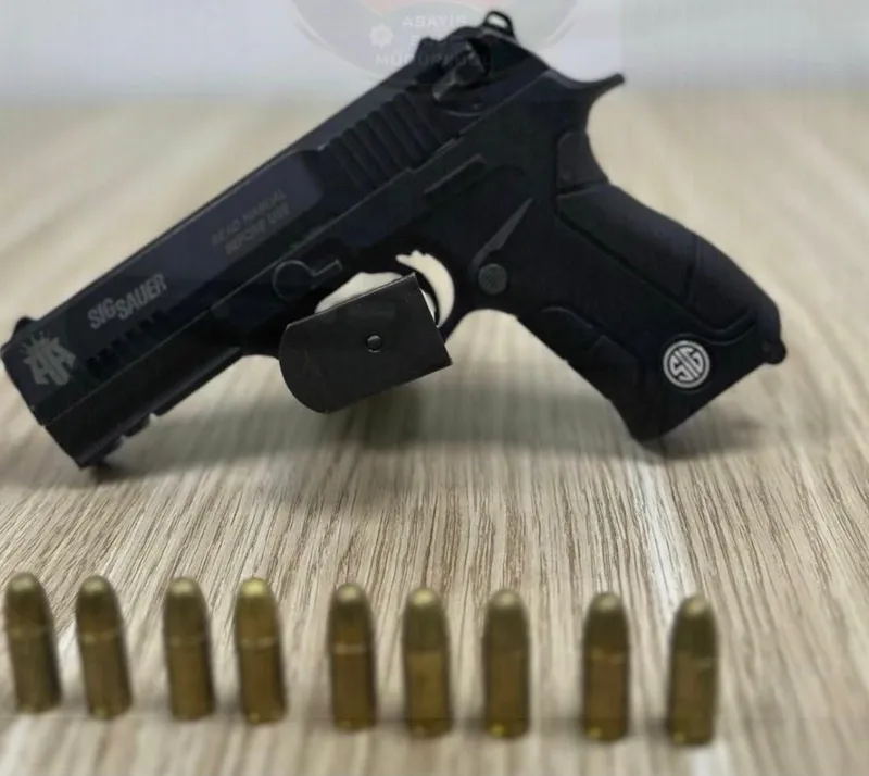 İzmir’de polis son bir haftalık denetim raporunu açıkladı
