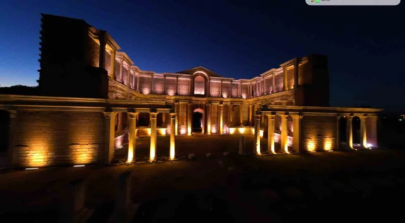 Paranın ilk basıldığı Sardes Antik Kenti artık gece de parlıyor
