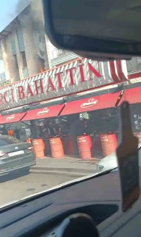 Ankara’da apartman dairesinde yangın
