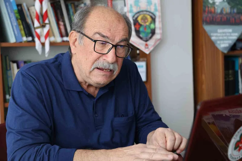 Yaşadıklarını 5 ciltlik kitapla ölümsüzleştirecek
