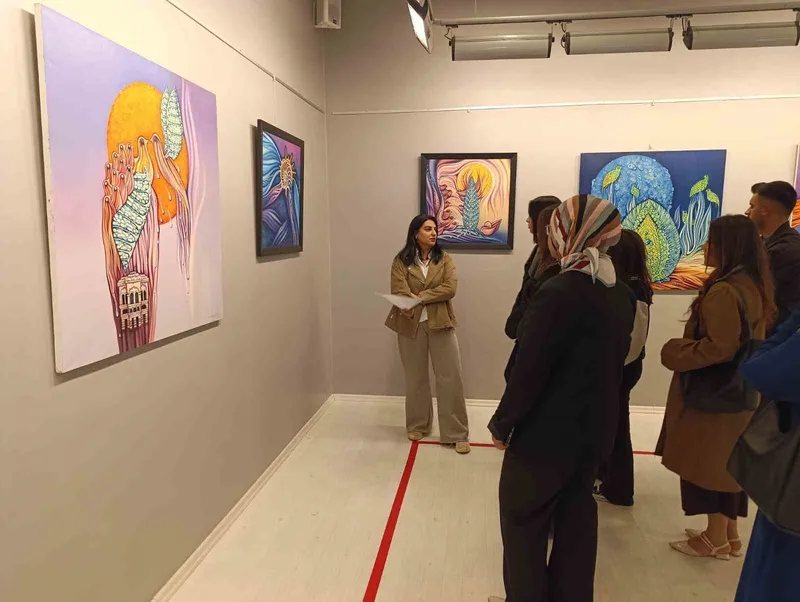 Güzel Sanatlar Fakültesi Öğrencilerinden SANKO Sanat Galerisine ziyaret
