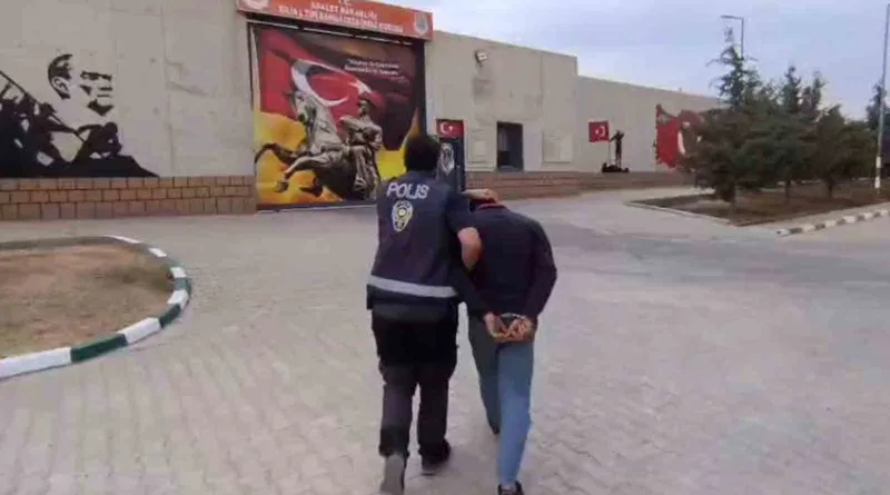 Defne’de  12 yıldır firari olarak aranan şahıs  yakalandı
