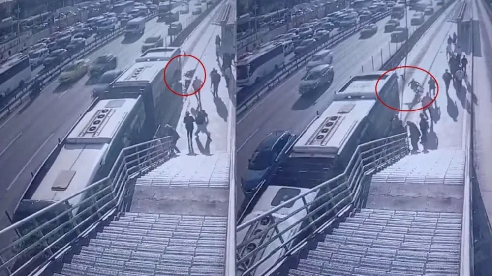 Metrobüs, engelli yolcuya çarptı: Ezilen yolcu hayatını kaybetti