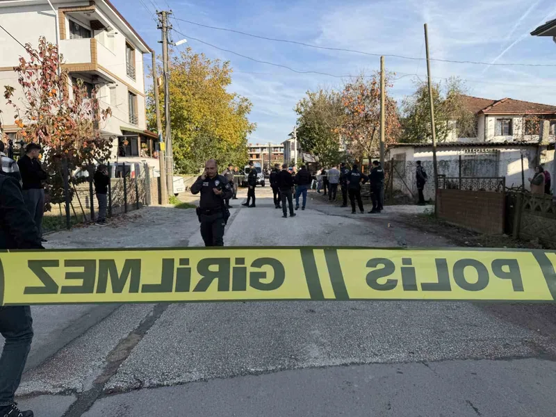 Amca çocuklarının kavgasında kan aktı: 5 yaralı
