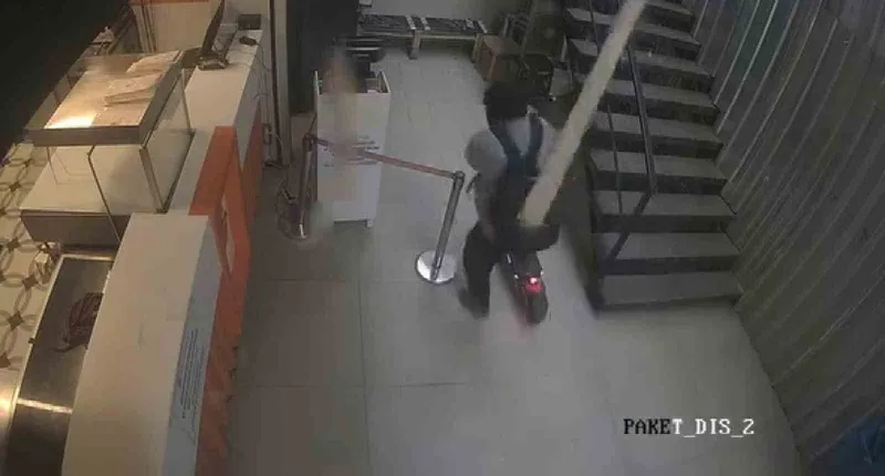 Ölümden kıl payı kurtuldu, o anlar kamerada
