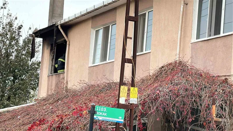 Muratlı’da ev yangını: 1 kişi dumundan etkilendi
