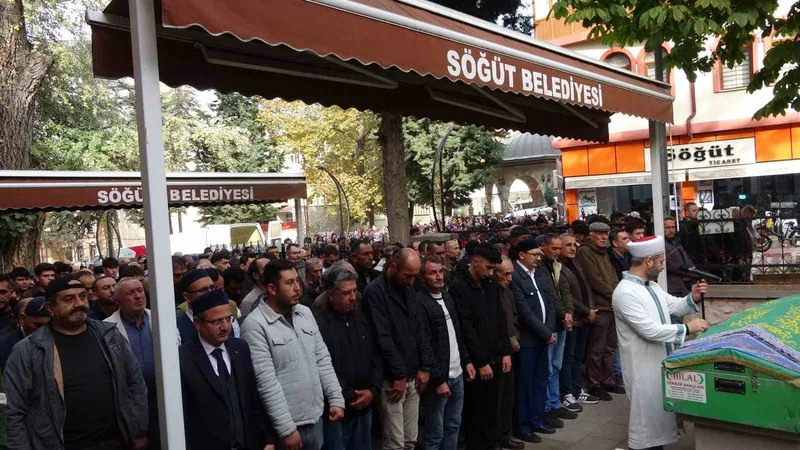 Eşi tarafından öldürülen kadın son yolculuğuna uğurlandı
