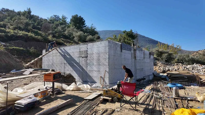 Milas Bafa Mahallesi’nde içme suyu deposu yenileniyor
