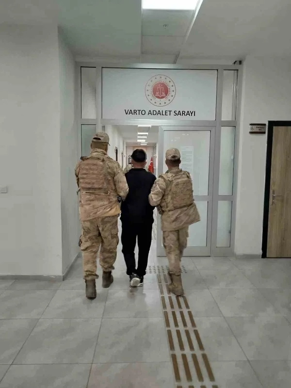 Muş’ta dolandırıcılık suçundan aranan hükümlü yakalandı
