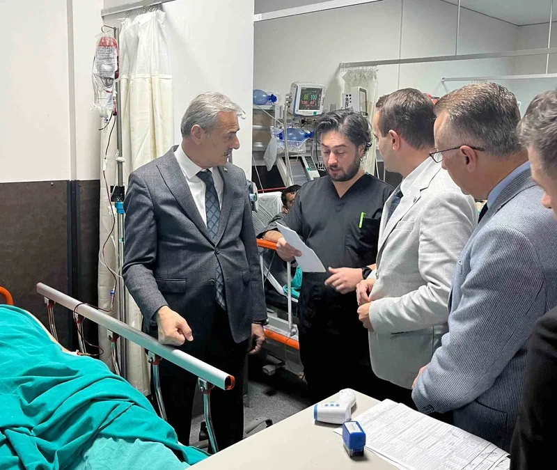 Sakarya’da itfaiye aracı kazaya karıştı: 2 yaralı
