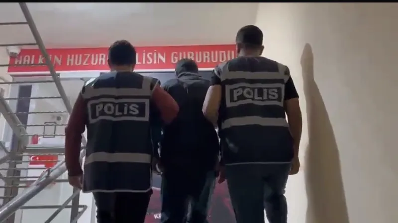 Firari şahıs tavuk kümesinde yakalandı
