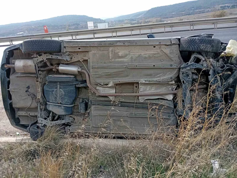 Otomobil yoldan çıktı, 1 yaralı
