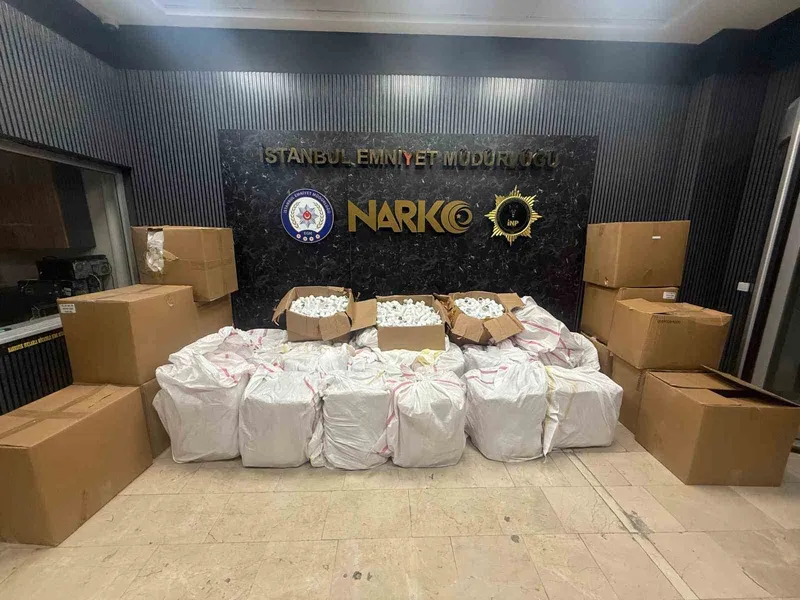 İstanbul’da uyuşturucu hap operasyonu

