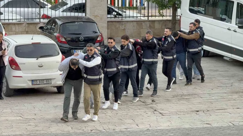 Samsun merkezli 5 ilde dolandırıcılık operasyonu: 12 gözaltı
