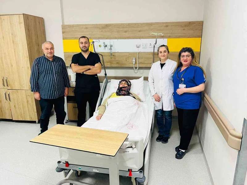 Bayburt’ta kolon ve rektum tümörü ameliyatları başarıyla gerçekleştirildi
