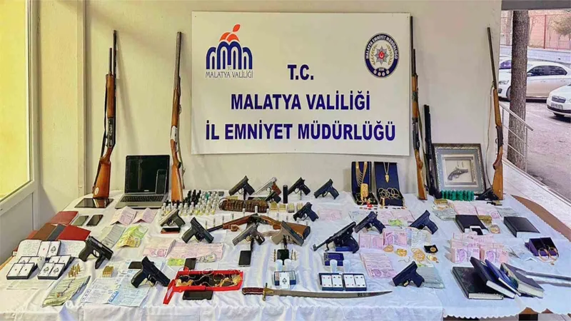 Malatya’da tefecilik ve kumar operasyonu: 31 gözaltı
