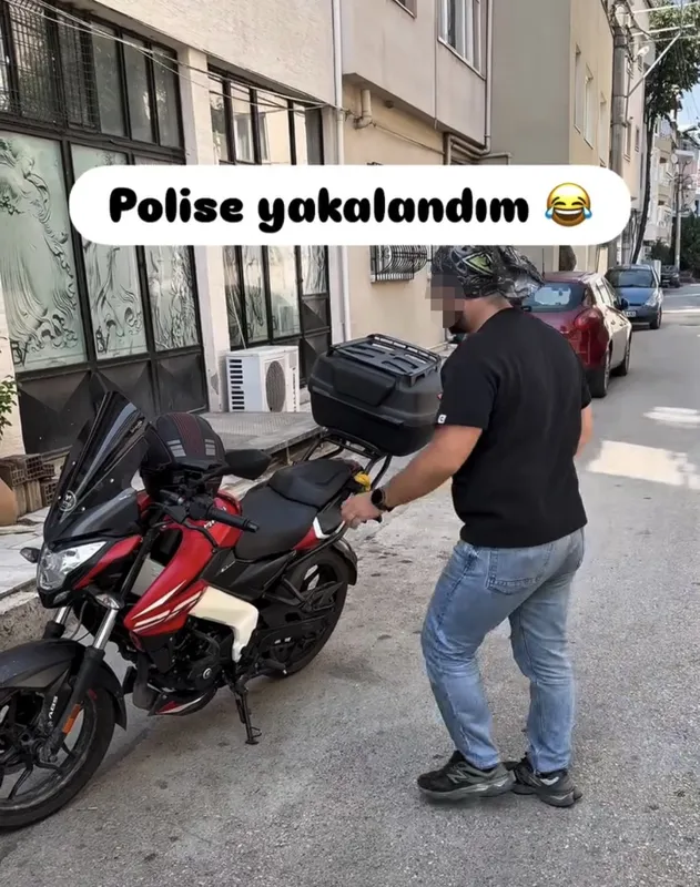 Bursa’da kurgu video çeken 2 şahıs polis kıyafeti giyince gözaltına alındı
