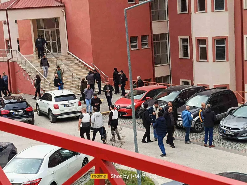 Gümüşhane Üniversitesi’nde silahlı rehine krizi
