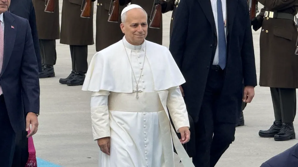 Papa 14. Leo Türkiye’ye geldi: İlk durak Anıtkabir olacak