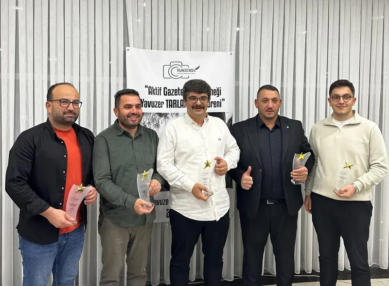 Rize’de gazeteci Yavuzer Tarlan anısına ödül töreni düzenlendi
