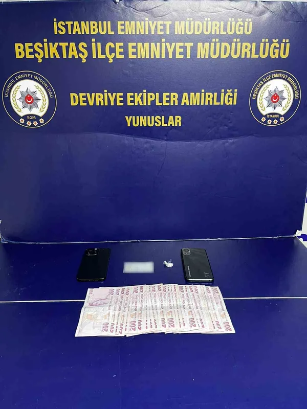 Kablolara bağlı düzenekten uyuşturucu çıktı: Otomobil sürücüsü gözaltına alındı
