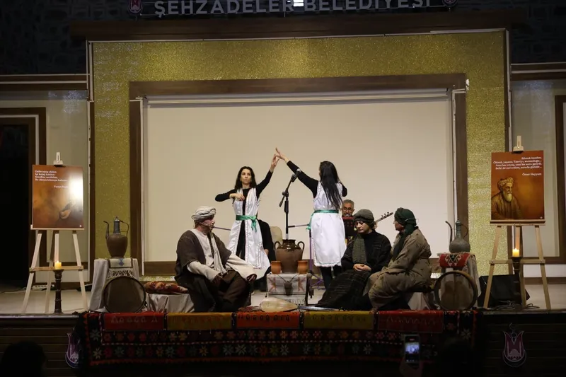 Bedesten’de ‘Aşk ile Akıl’ buluştu
