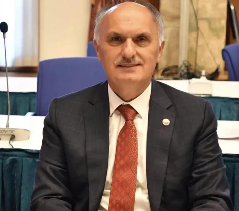 Eski AK Parti Milletvekili Cemal Öztürk hayatını kaybetti
