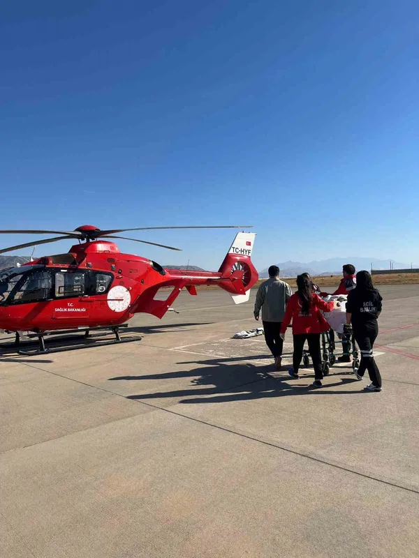 Şırnak’ta 16 yaşındaki hasta için helikopter ambulans havalandı
