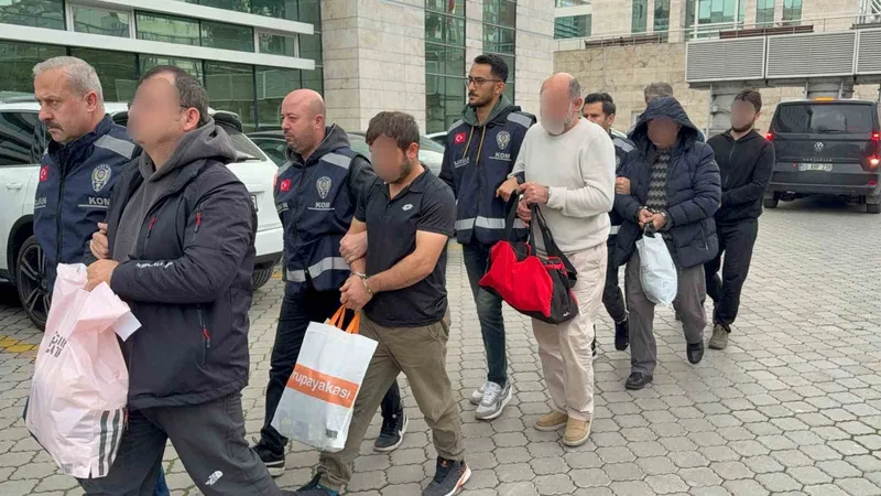 FETÖ’nün yeni yapılanmasına yönelik operasyonda gözaltına alınan 1 kişiye ev hapsi
