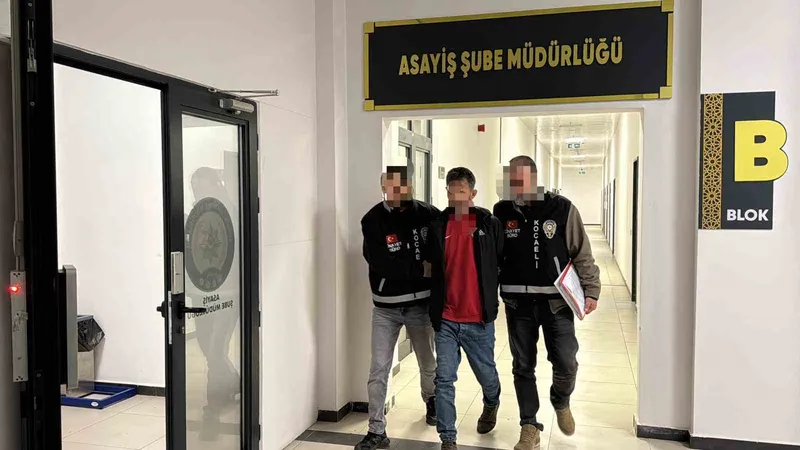 Eşini bıçaklayarak öldüren şahıs tutuklandı
