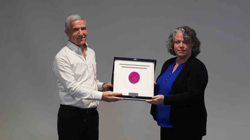 Medical Point Hastanesi ve Stanford Üniversitesi arasında bilimsel iş birliği
