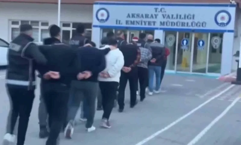 Aksaray’da FETÖ/PDY operasyonu: 10 gözaltı, 1 tutuklama
