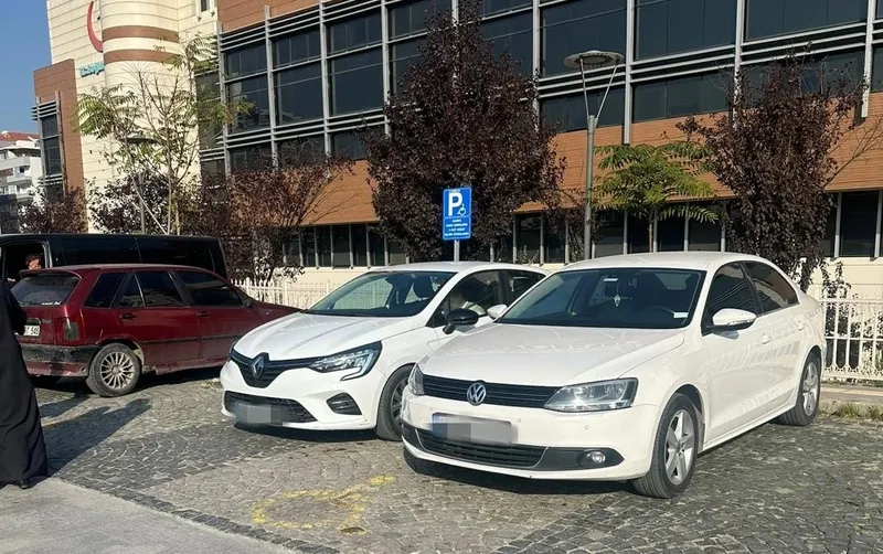 Engelli rampalarına ve park yerlerine yapılan ihlallere ceza yağdı
