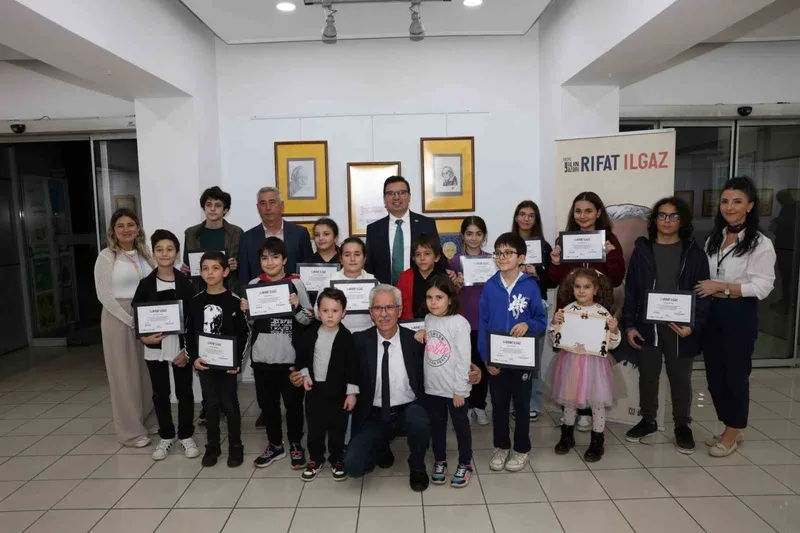 Rıfat Ilgaz’ın Öksüz Civciv’i çocukların karikatürlerinde hayat buldu
