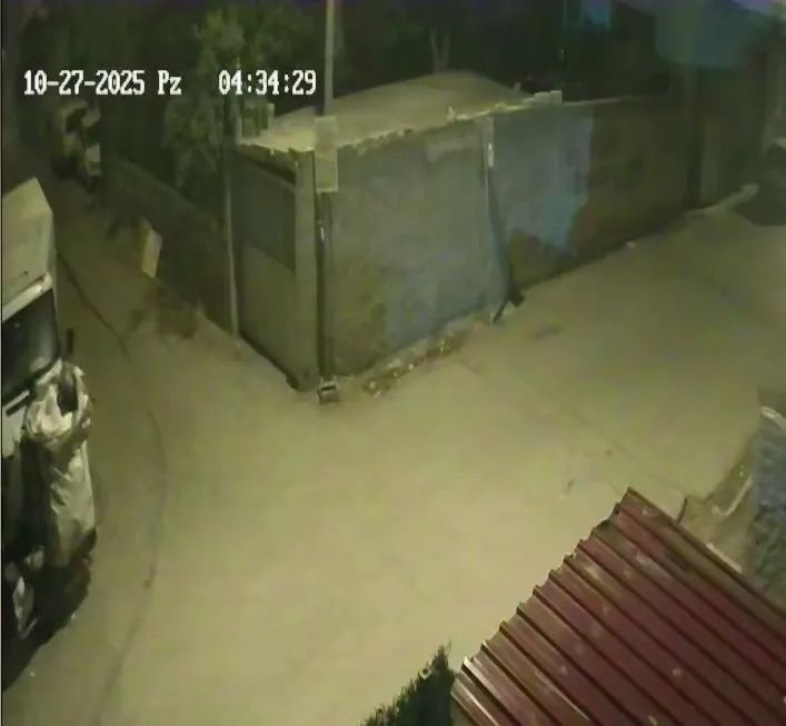 Önce güvenlik kamerasına sonra polise yakalanan hırsız tutuklandı
