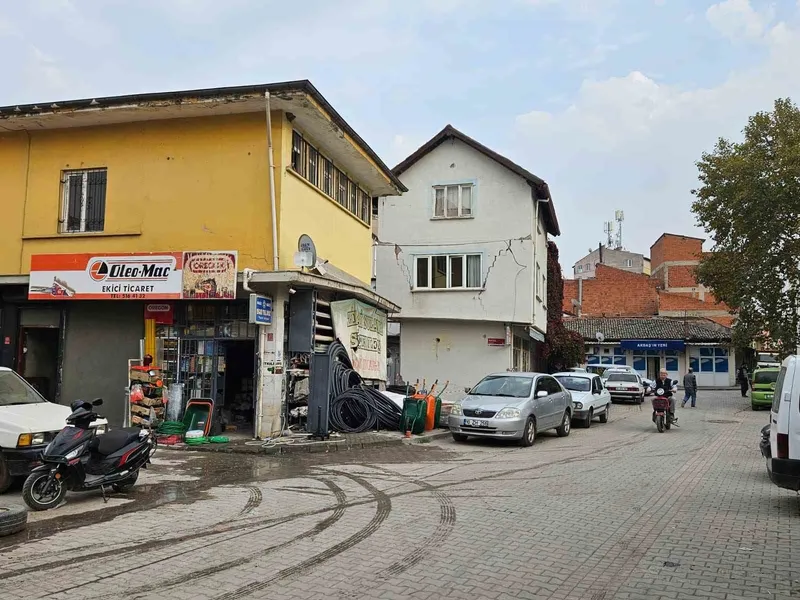 Sındırgı’da depremler sürüyor
